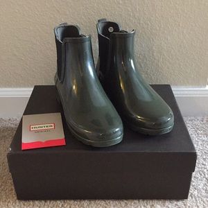 NWOT Original Hunter Chelsea Refined Boots